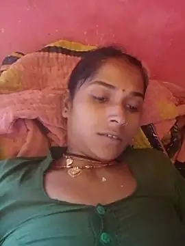 Snapshot of Hot_reshmaji chatting on May 6, 5:57 am Hot reshmaji online show from May 6, 5:57 am