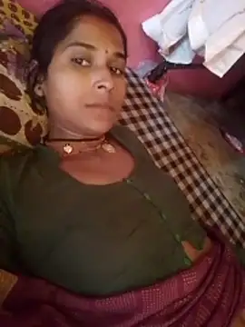 Snapshot of Hot_reshmaji chatting on May 19, 4:41 am Hot reshmaji online show from May 19, 4:41 am