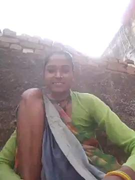 Snapshot of Hot_reshmaji chatting on June 3, 3:20 am Hot reshmaji online show from June 3, 3:20 am