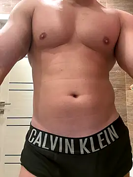 Snapshot of Magic-love1 chatting on November 14, 7:29 am Magic-love1 online show from November 14, 7:29 am