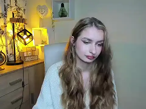 Snapshot of NinaBlond1 chatting on November 10, 6:45 am NinaBlond1 online show from November 10, 6:45 am