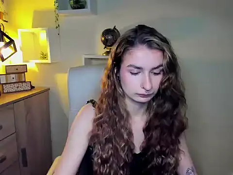 Snapshot of NinaBlond1 chatting on December 1, 6:29 am NinaBlond1 online show from December 1, 6:29 am