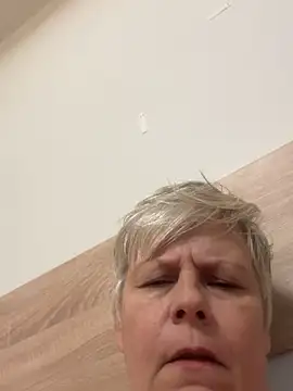 Snapshot of VyC7564 chatting on November 6, 10:05 am VyC7564 online show from November 6, 10:05 am