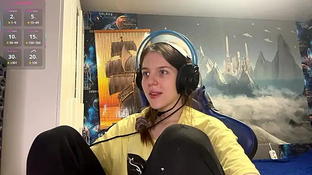 Snapshot of Elira_Breeze chatting on March 12, 1:17 pm Elira Breeze online show from March 12, 1:17 pm