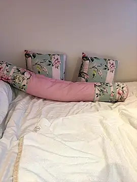 Snapshot of Yua_nyan_cute chatting on September 30, 12:54 pm Yua nyan cute online show from September 30, 12:54 pm