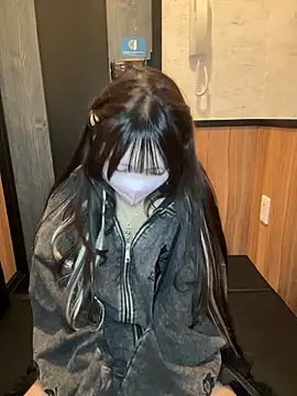 Snapshot of Yua_nyan_cute chatting on October 18, 2:36 am Yua nyan cute online show from October 18, 2:36 am