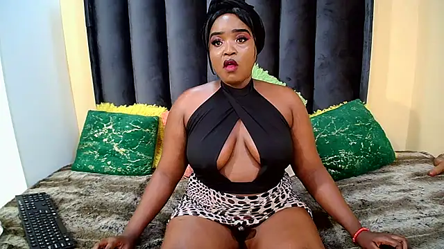 Snapshot of BendOveR0123 chatting on November 18, 4:11 pm BendOveR0123 online show from November 18, 4:11 pm