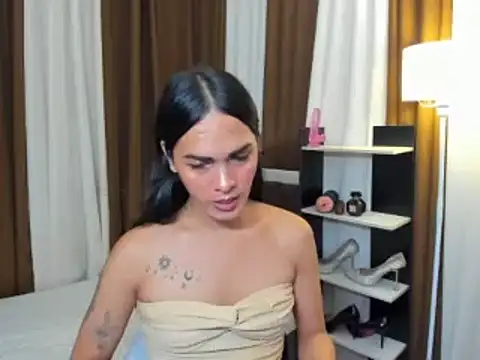 Snapshot of Sedictive_Samantha chatting on November 24, 4:23 am Sedictive Samantha online show from November 24, 4:23 am