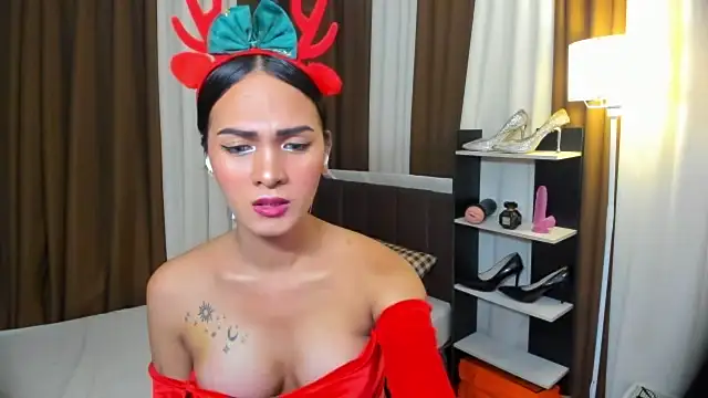 Snapshot of Sedictive_Samantha chatting on December 15, 9:02 am Sedictive Samantha online show from December 15, 9:02 am