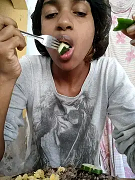 Snapshot of Barbiefox24 chatting on October 24, 6:59 pm Barbiefox24 online show from October 24, 6:59 pm