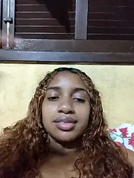 Snapshot of Barbiefox24 chatting on February 19, 7:59 am Barbiefox24 online show from February 19, 7:59 am