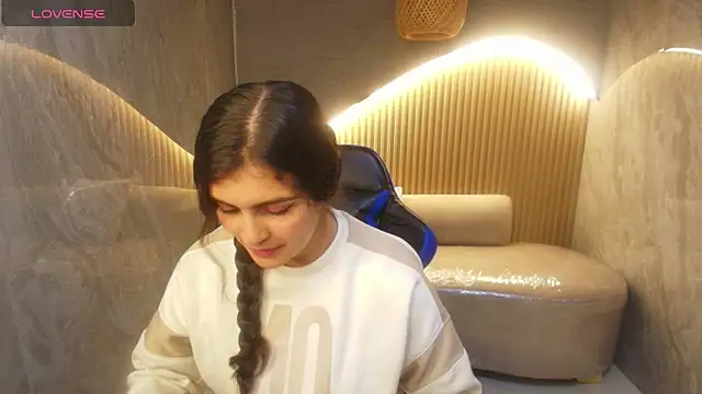 Snapshot of dany_r_ chatting on September 29, 1:05 pm dany r online show from September 29, 1:05 pm