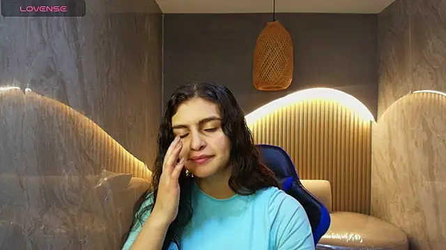 Snapshot of dany_r_ chatting on October 11, 12:58 pm dany r online show from October 11, 12:58 pm