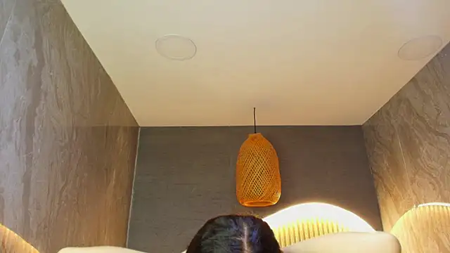 Snapshot of dany_r_ chatting on October 17, 1:03 pm dany r online show from October 17, 1:03 pm