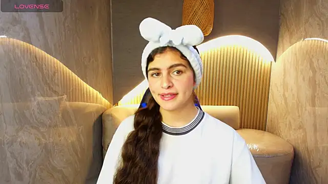 Snapshot of dany_r_ chatting on October 21, 1:12 pm dany r online show from October 21, 1:12 pm