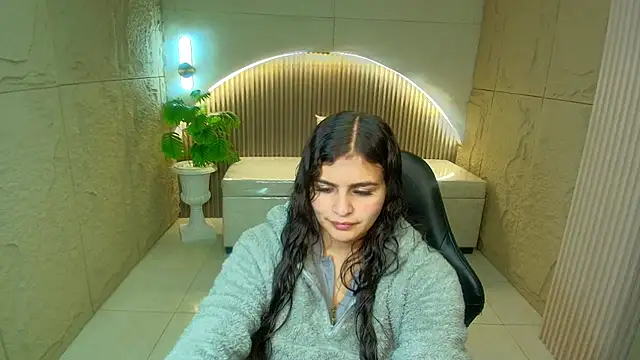 dany r  online show from January 9, 1:03 pm