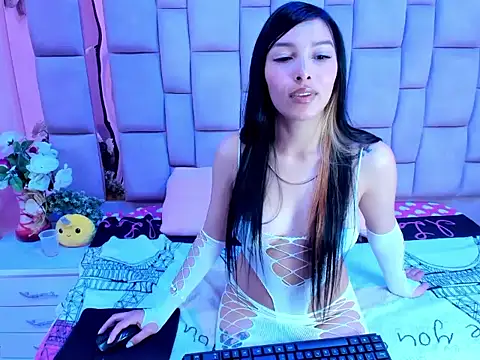 burbuja pink  online show from December 2, 3:56 am