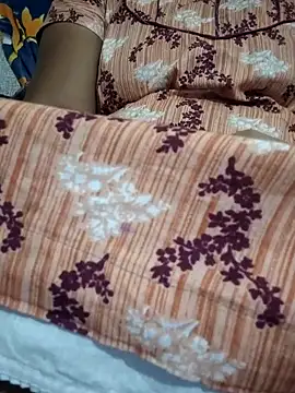 sweetqueen143 online show from November 3, 3:24 pm