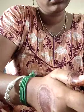 sweetqueen143 online show from November 4, 3:27 am