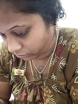 sweetqueen143 online show from February 8, 11:57 am