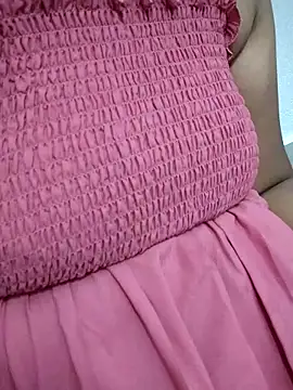 sweetqueen143 online show from February 9, 5:44 am