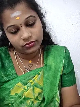 sweetqueen143 online show from February 10, 11:14 am