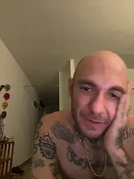 Snapshot of N3N3_SINS chatting on May 22, 4:52 am N3N3 SINS online show from May 22, 4:52 am