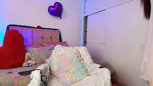 cat nasty online show from June 4, 10:38 pm