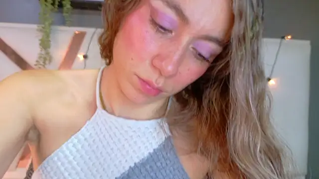 MyApril   online show from February 25, 12:04 pm