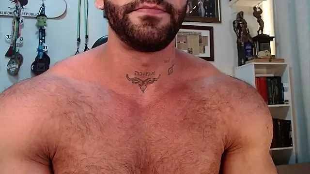 Snapshot of henryhadesflirt chatting on January 7, 9:06 pm henryhadesflirt online show from January 7, 9:06 pm