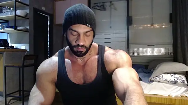 Snapshot of henryhadesflirt chatting on May 13, 10:06 pm henryhadesflirt online show from May 13, 10:06 pm