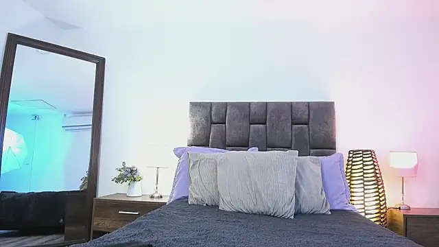 Aliccecullen online show from January 15, 1:05 pm