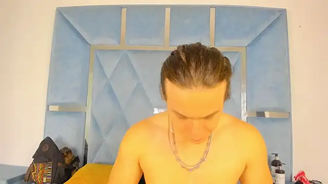 Snapshot of fallenangelsasm chatting on November 15, 8:38 pm fallenangelsasm online show from November 15, 8:38 pm