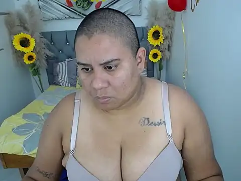 Snapshot of hotlesby_valery chatting on October 21, 12:17 pm hotlesby valery online show from October 21, 12:17 pm