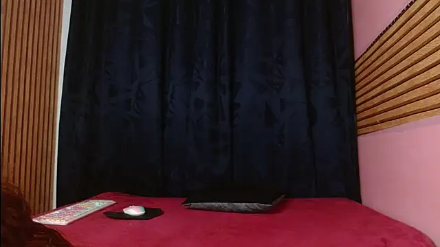 Melii idalgo online show from December 1, 3:11 am