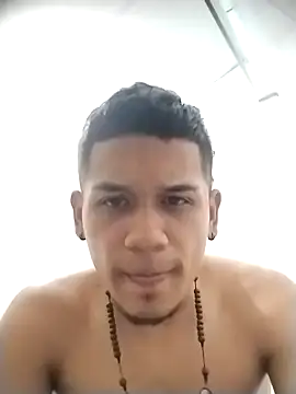 Snapshot of Mohamedxxx13 chatting on September 23, 5:10 am Mohamedxxx13 online show from September 23, 5:10 am