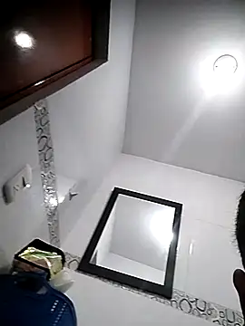 Snapshot of Mohamedxxx13 chatting on September 27, 7:52 pm Mohamedxxx13 online show from September 27, 7:52 pm