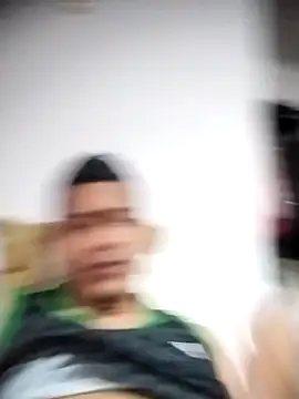 Snapshot of Mohamedxxx13 chatting on September 28, 7:41 pm Mohamedxxx13 online show from September 28, 7:41 pm