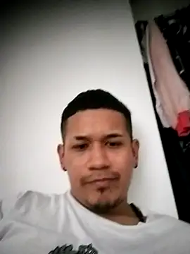 Snapshot of Mohamedxxx13 chatting on October 7, 5:43 pm Mohamedxxx13 online show from October 7, 5:43 pm