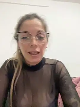 Snapshot of julietacollins11 chatting on September 23, 4:43 pm julietacollins11 online show from September 23, 4:43 pm