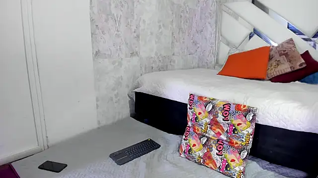 Snapshot of sarita_princess7 chatting on October 27, 10:14 pm sarita princess7 online show from October 27, 10:14 pm