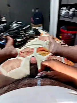 Snapshot of Galardon1 chatting on October 7, 5:59 am Galardon1 online show from October 7, 5:59 am