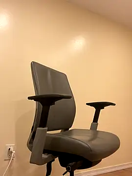 Snapshot of Melvin-92 chatting on November 20, 12:44 am Melvin-92 online show from November 20, 12:44 am