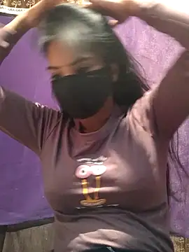 Snapshot of PRACHI-743 chatting on February 15, 1:13 am PRACHI-743 online show from February 15, 1:13 am