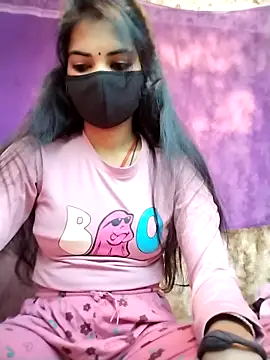 Snapshot of PRACHI-743 chatting on February 17, 1:57 am PRACHI-743 online show from February 17, 1:57 am