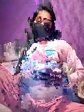 Snapshot of PRACHI-743 chatting on February 19, 2:57 pm PRACHI-743 online show from February 19, 2:57 pm