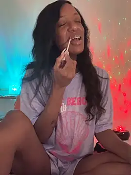 LoveDreaux online show from December 18, 1:55 am