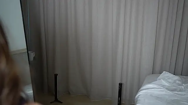 Peachxlush online show from December 1, 2:33 pm