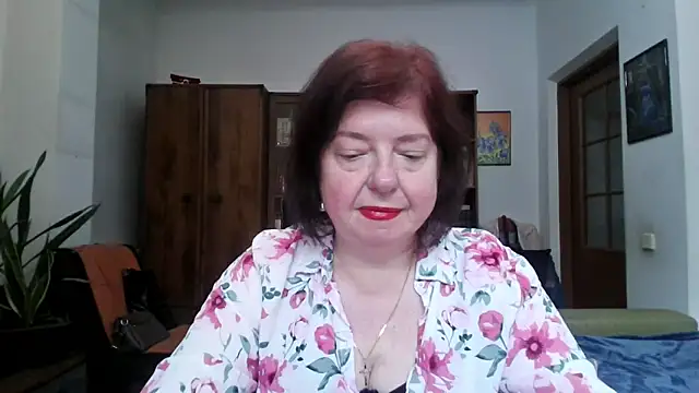 Snapshot of Violet_Pulse chatting on May 24, 12:54 pm Violet Pulse online show from May 24, 12:54 pm