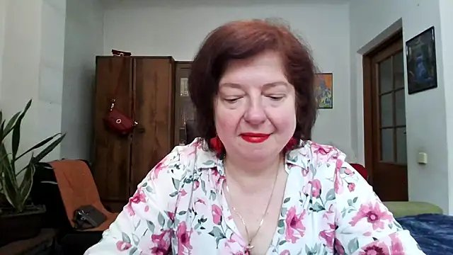 Snapshot of Violet_Pulse chatting on June 17, 12:29 pm Violet Pulse online show from June 17, 12:29 pm